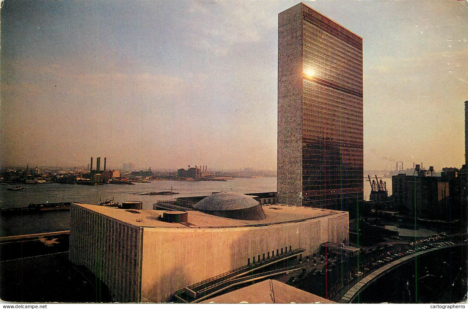 USA New York City United Nations Headquarters Night View - Autres Monuments, édifices