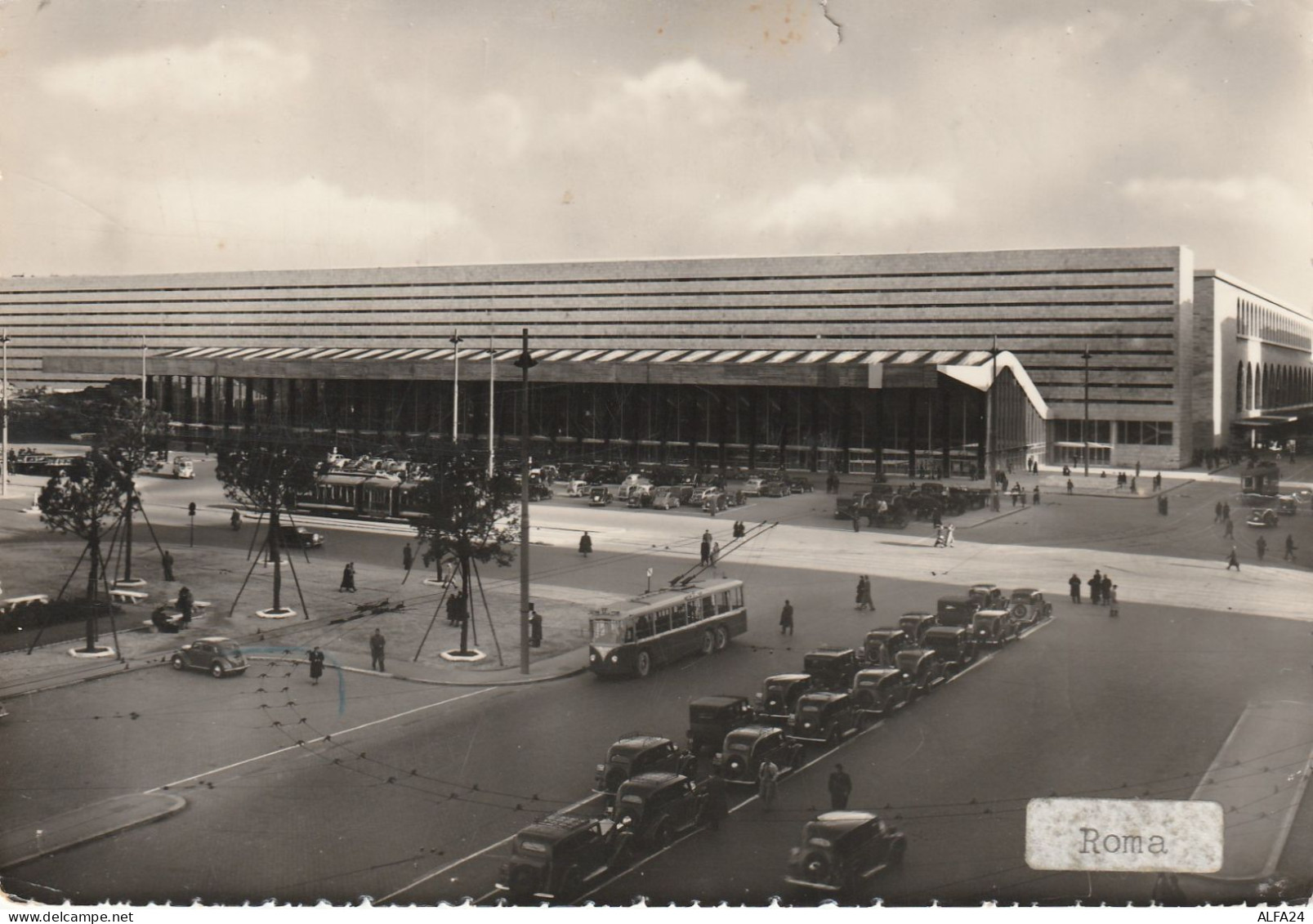 CARTOLINA ROMA STAZIONE TERMINI (ZP4083 - Stazione Termini