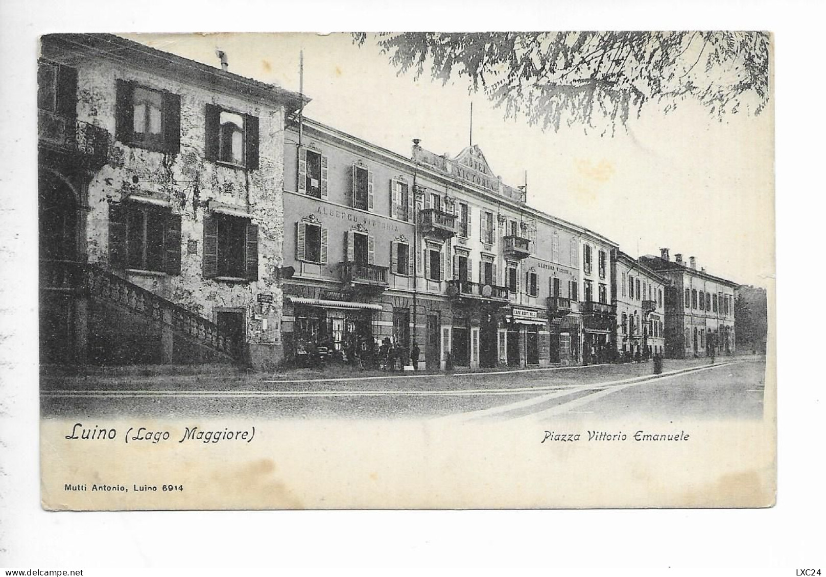 LUINO. PIAZZA VITTORIO EMANUELE. - Luino