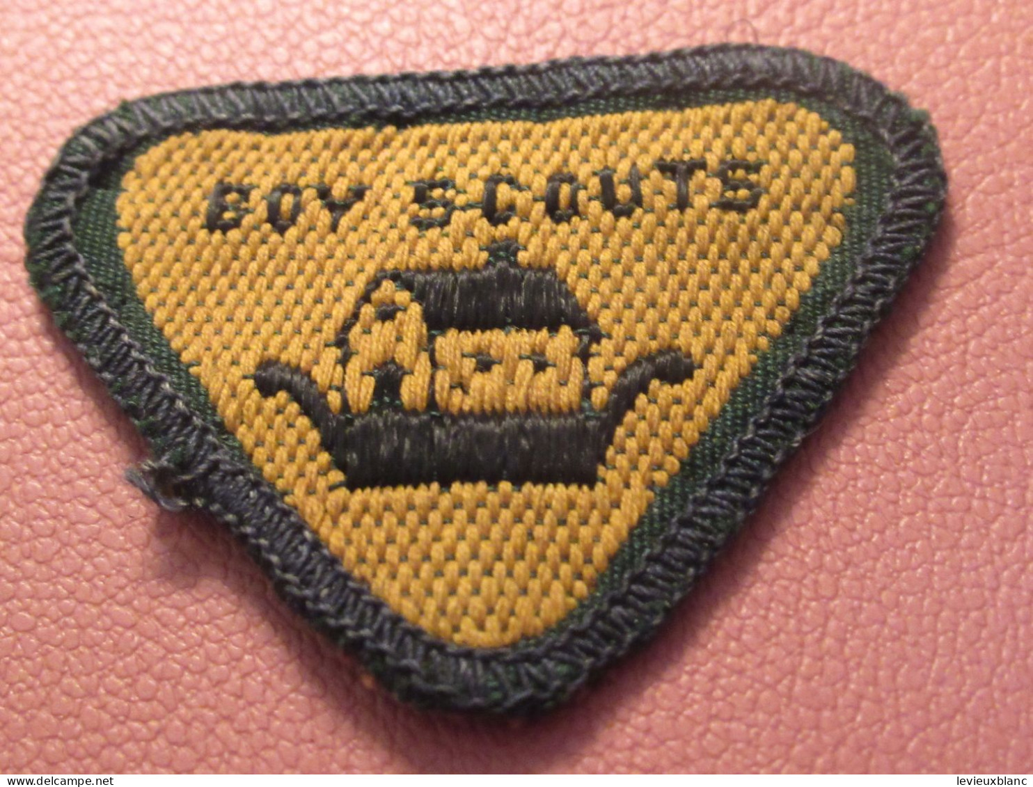 Scoutisme Canada/ Ecusson Tissu/Boy Scouts/ Insigne Ancien De Mérite/Maison  /année 1940-1960                  ET574 - Scouting