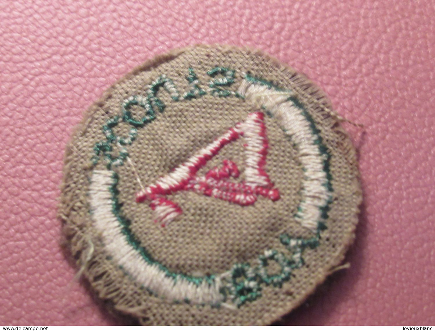 Scoutisme Canada/ Ecusson  Tissu/ Insigne De Mérite/Réanimation ?  /année 1940-1960                  ET594 - Pfadfinder-Bewegung
