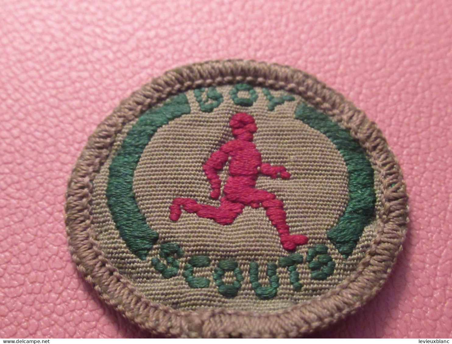 Scoutisme Canada/ Ecusson  Tissu/ Insigne De Mérite/Course à Pied /année 1940-1960                  ET597 - Scouting