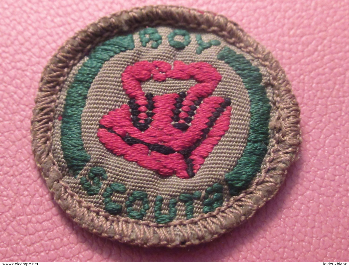 Scoutisme Canada/ Ecusson  Tissu/ Insigne De Mérite/Fer à Repasser /année 1940-1960                  ET600 - Movimiento Scout