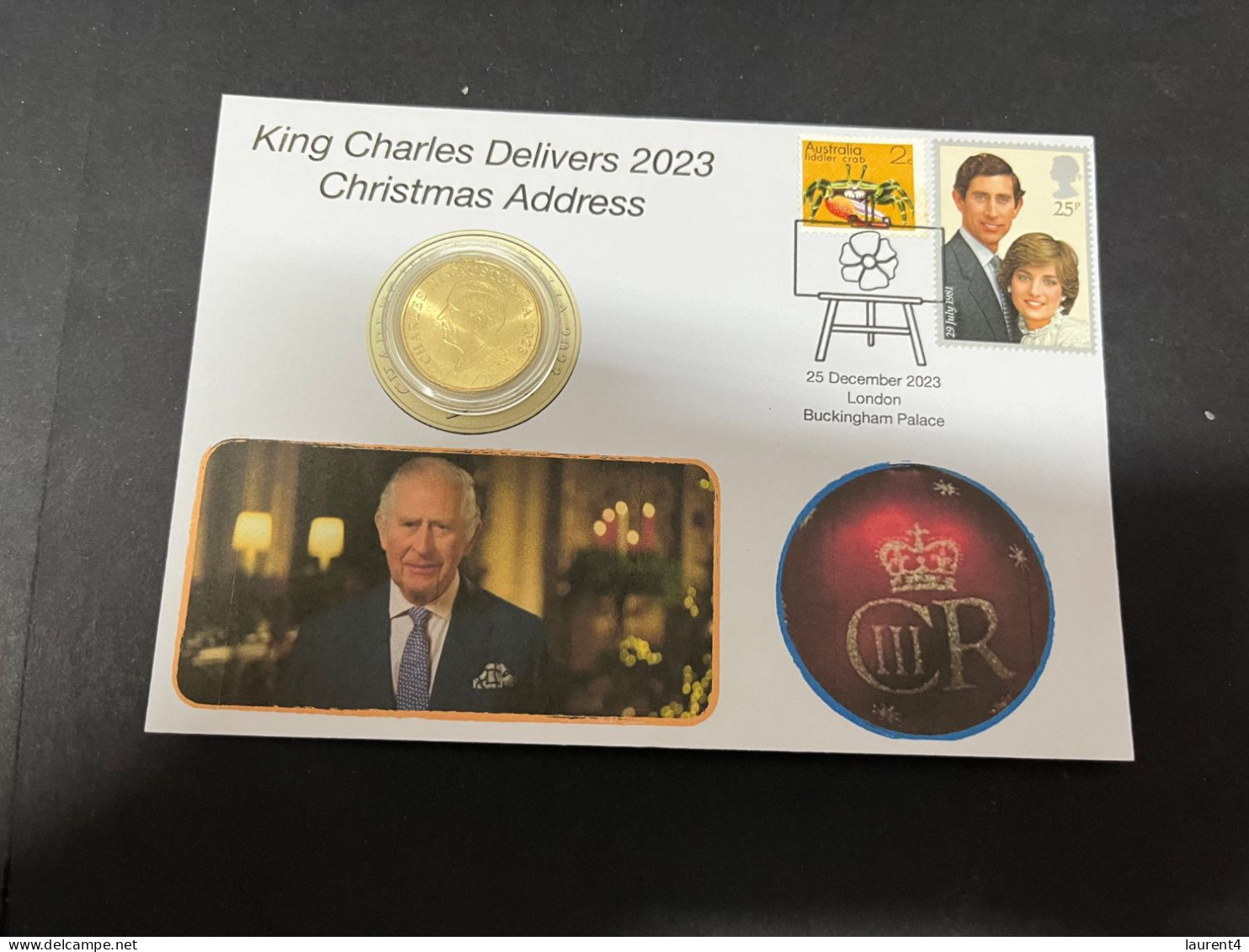 (25-12-2023) (2 W 69) King Charles III Delivers 2023 Christmas Address From Buckingham Palace (with Coin) - Dollar