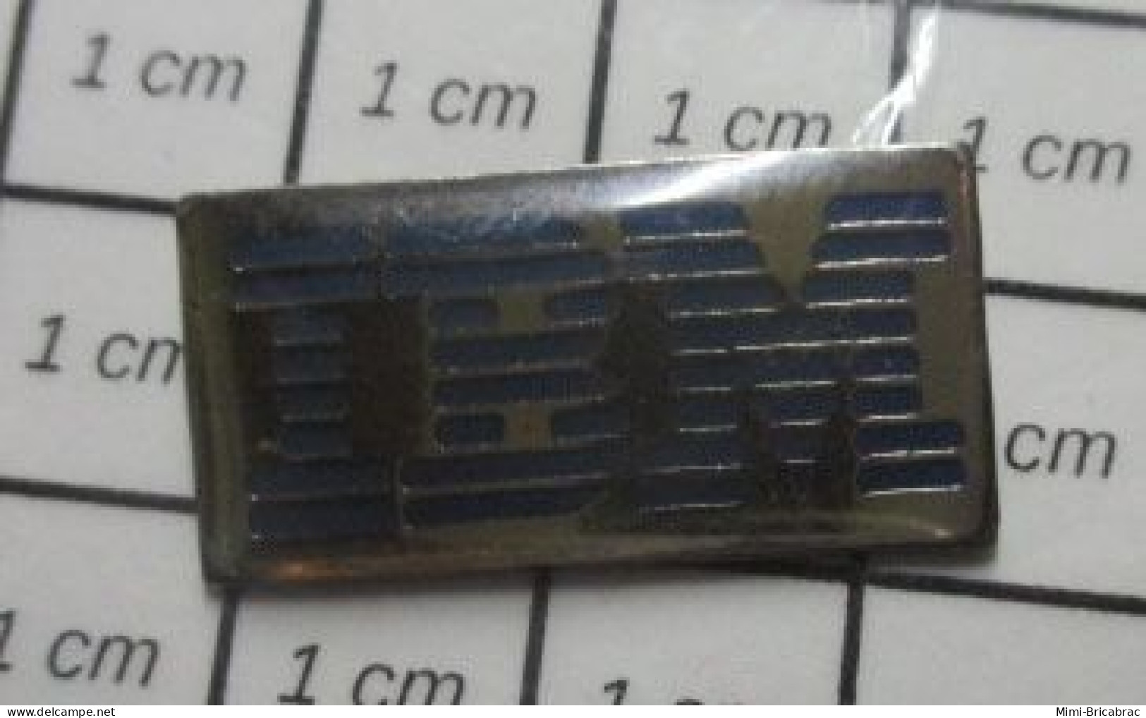 322 Pin's Pins / Beau Et Rare : INFORMATIQUE / LOGO DE LA MARQUE IBM - Informatica