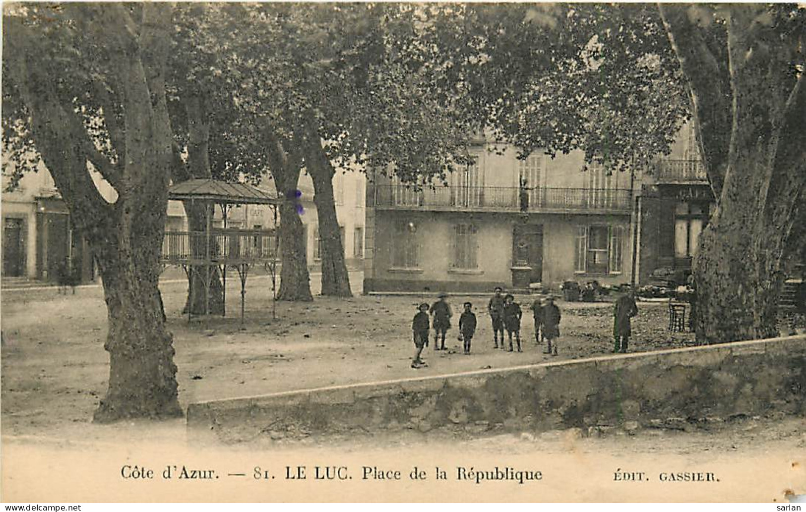 83  , LE LUC , Place De La Liberté , * 236 94 - Le Luc