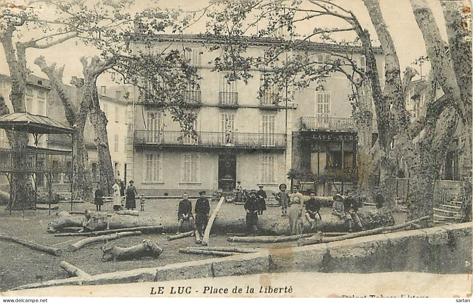 83  , LE LUC , Place De La Liberté , * 236 92 - Le Luc