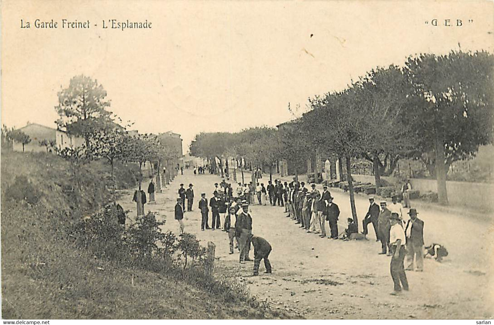 83 , LA GARDE FREINET , L'esplanade ( Jeu De Boules ) , * 251 77 - La Garde Freinet
