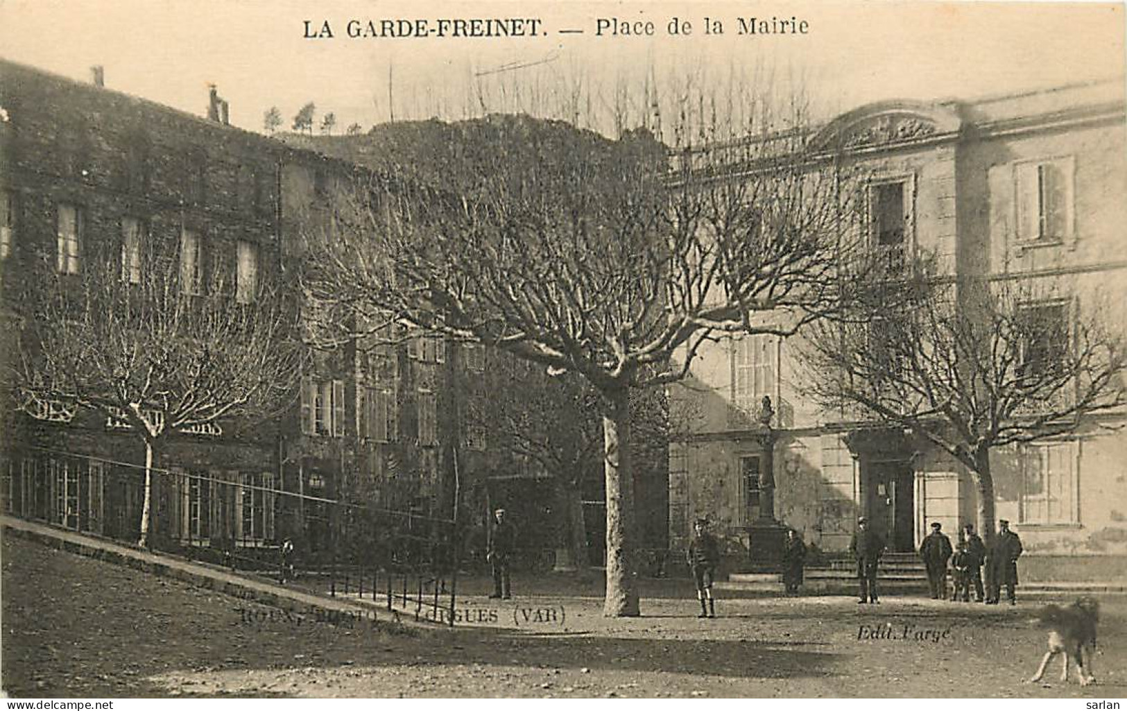 83 , LA GARDE FREINET , Place De La Mairie , * 252 01 - La Garde Freinet