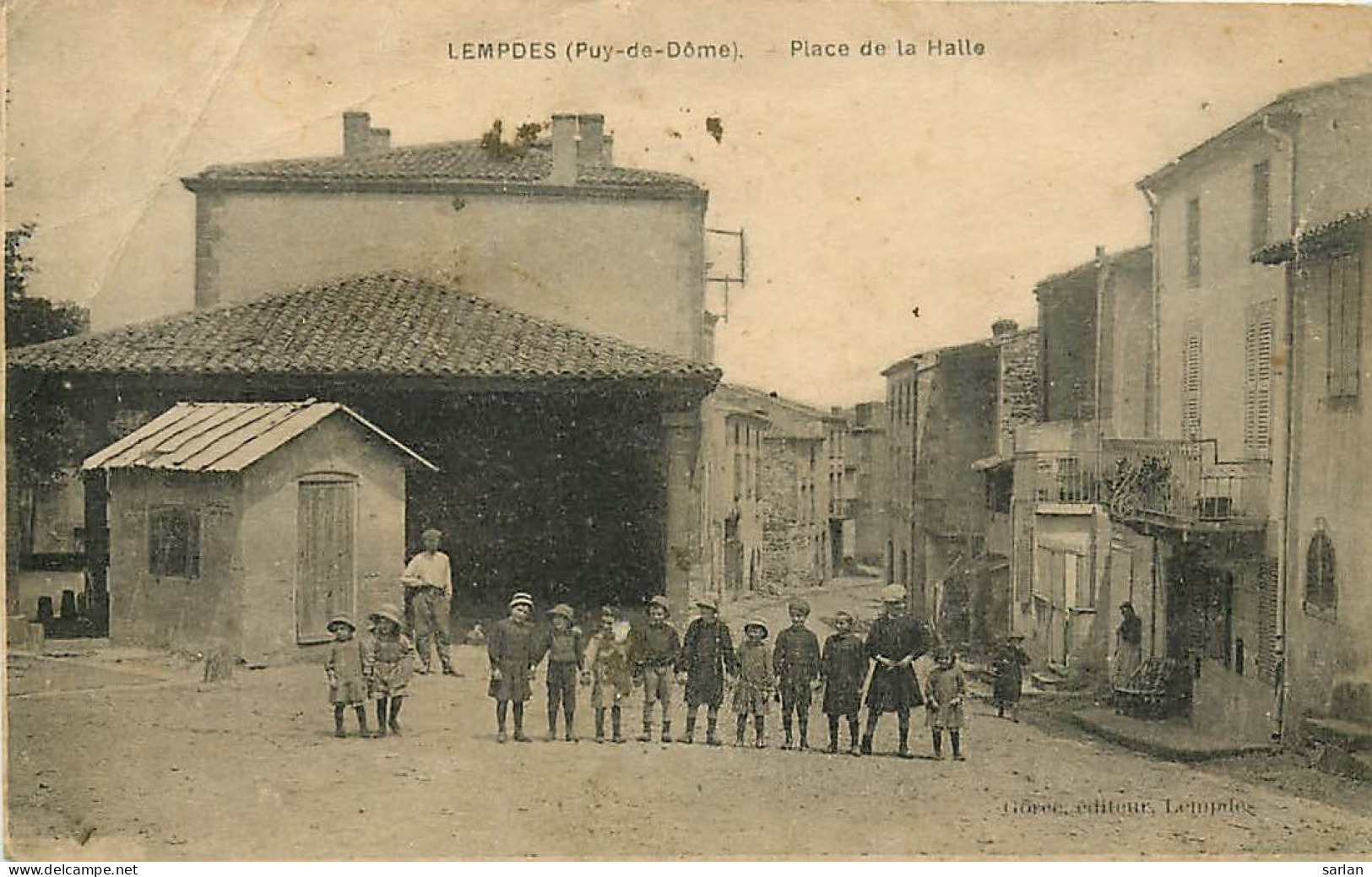 63 , LEMPDES , Place De La Halle , * 267 11 - Lempdes