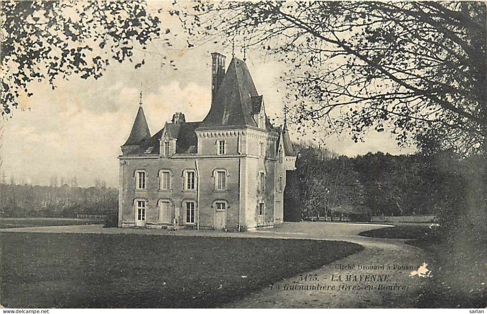 53 , GREZ EN BOUERE , Chateau De La Guenaudiere , * 269 75 - Crez En Bouere