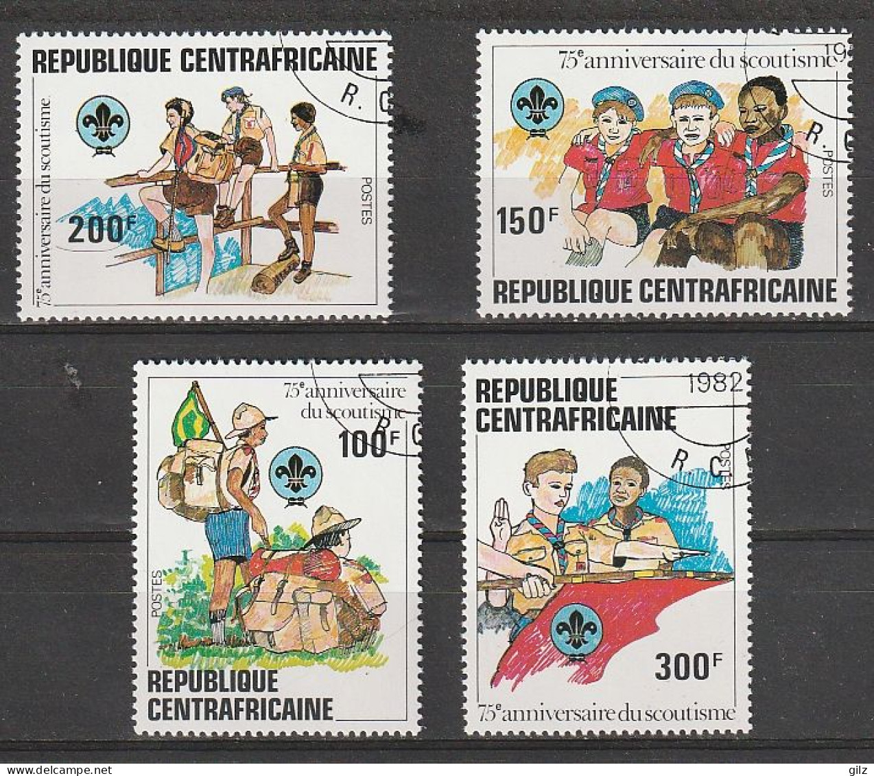 CENTRAFRICAINE N° 491 à 494 Oblitéré Scoutisme - 1982 - Usados