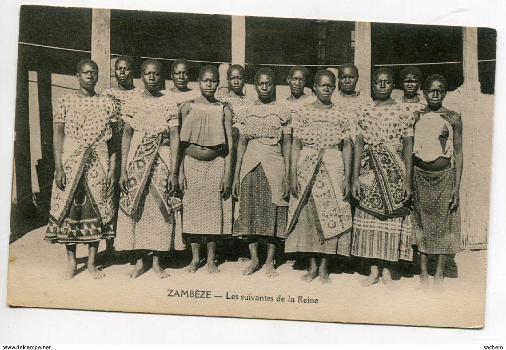 ZAMBIE ZAMBEZE Groupe De Femmes Les Suivantes De La Reine 1920    D12 2022 - Sambia