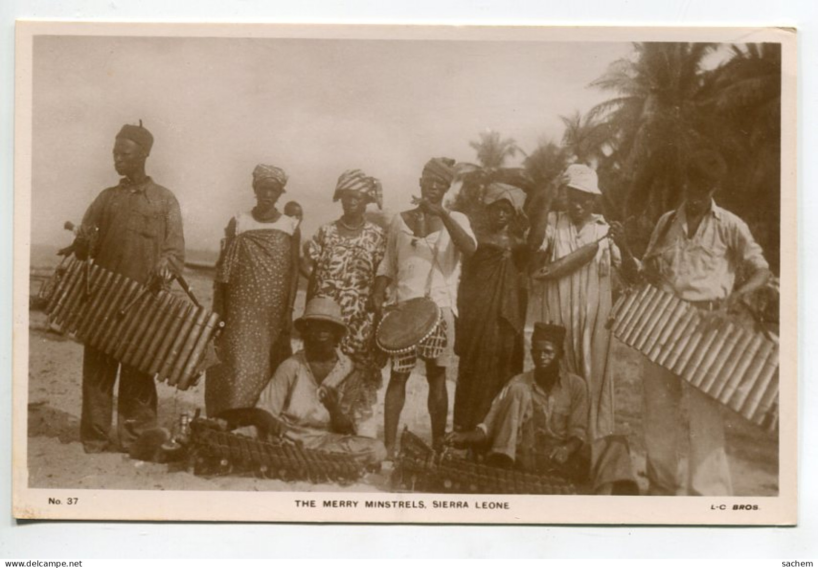 SIERRA LEONE  FREETOWN The Merry Minstrell Musiciens PLage  Photog Lisk Carew Brothers D13 2022 - Sierra Leone