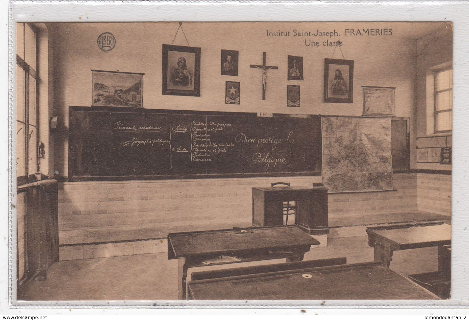 Frameries. Institut Saint-Joseph. Une Classe. * - Frameries