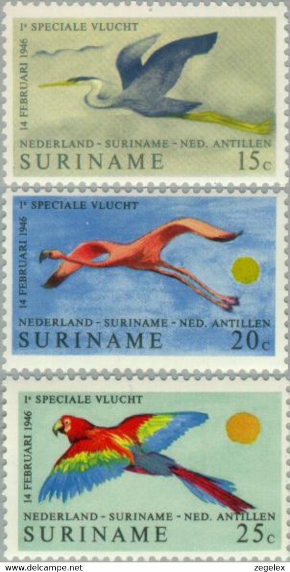 Suriname 1971 25 Years Lijndienst Amsterdam-Paramaribo - Flight - NVPH 553 MNH** Postfris - Suriname ... - 1975