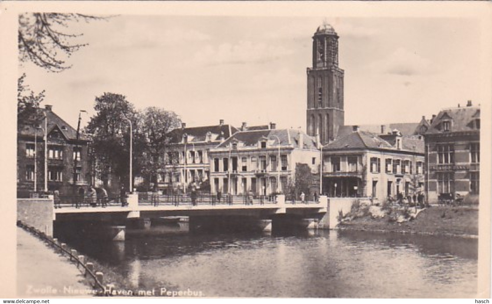 48286Zwolle, Nieuwe Haven Met Peperbus. (onderkant Is Afgeknipt) - Zwolle