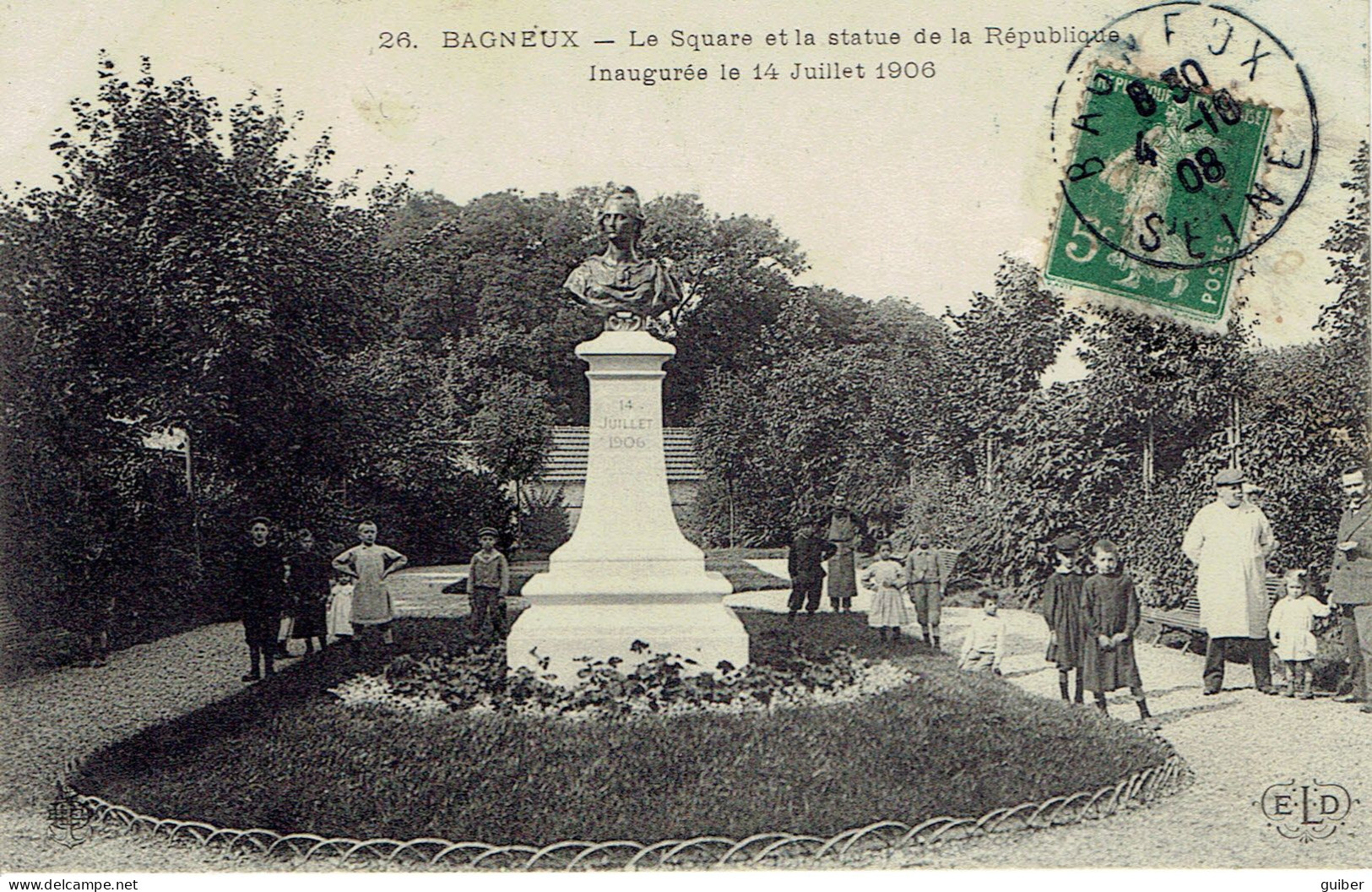 92 Bagneux Le Square Et La Statue De La Republique 14 Juillet 1906 - Bagneux