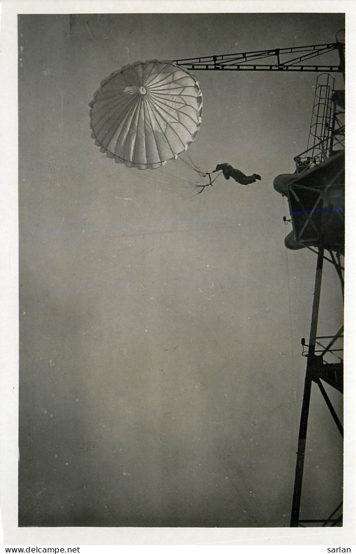 ISTRES AVIATION , Saut D'éleve Parachutiste , * 286 09 - Fallschirmspringen