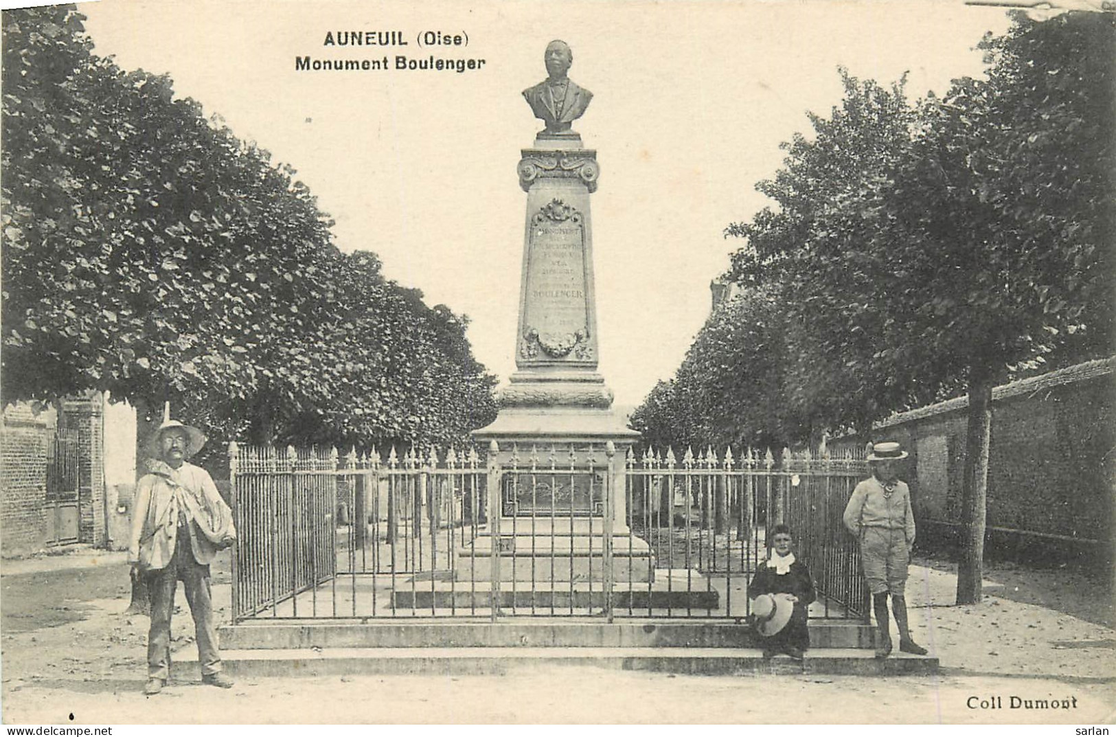 60 , AUNEUIL , Monument Boulanger , * 291 61 - Auneuil
