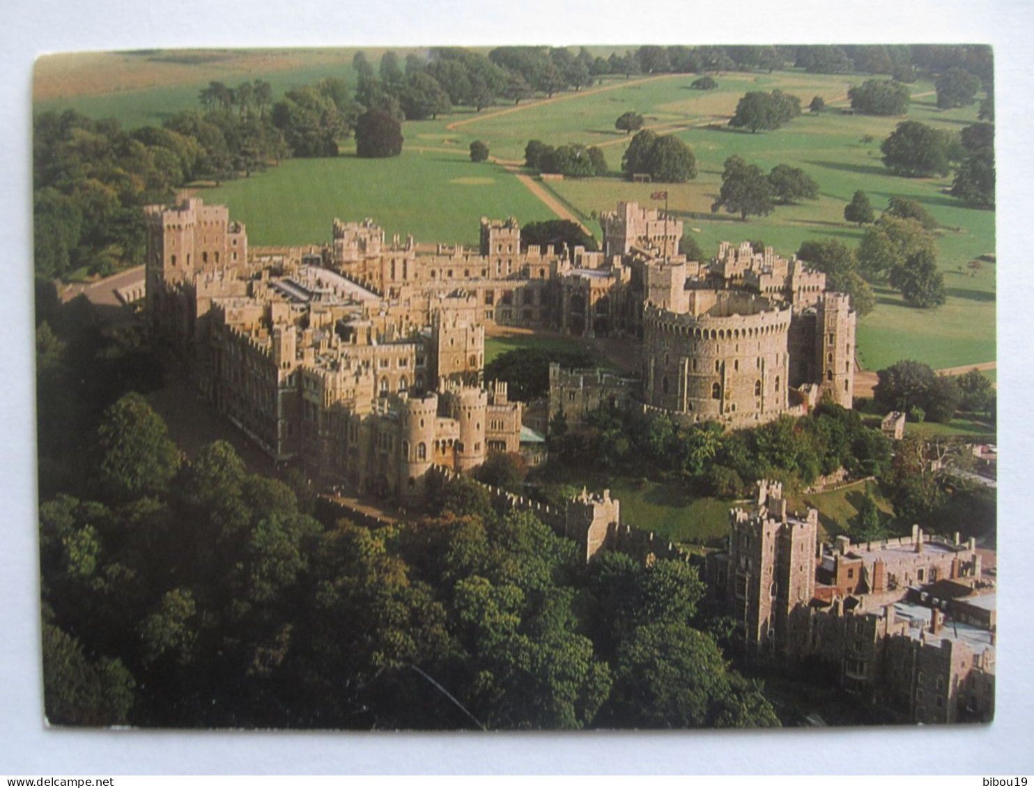 WINDSOR  CASTLE AERIAL VIEW - Windsor