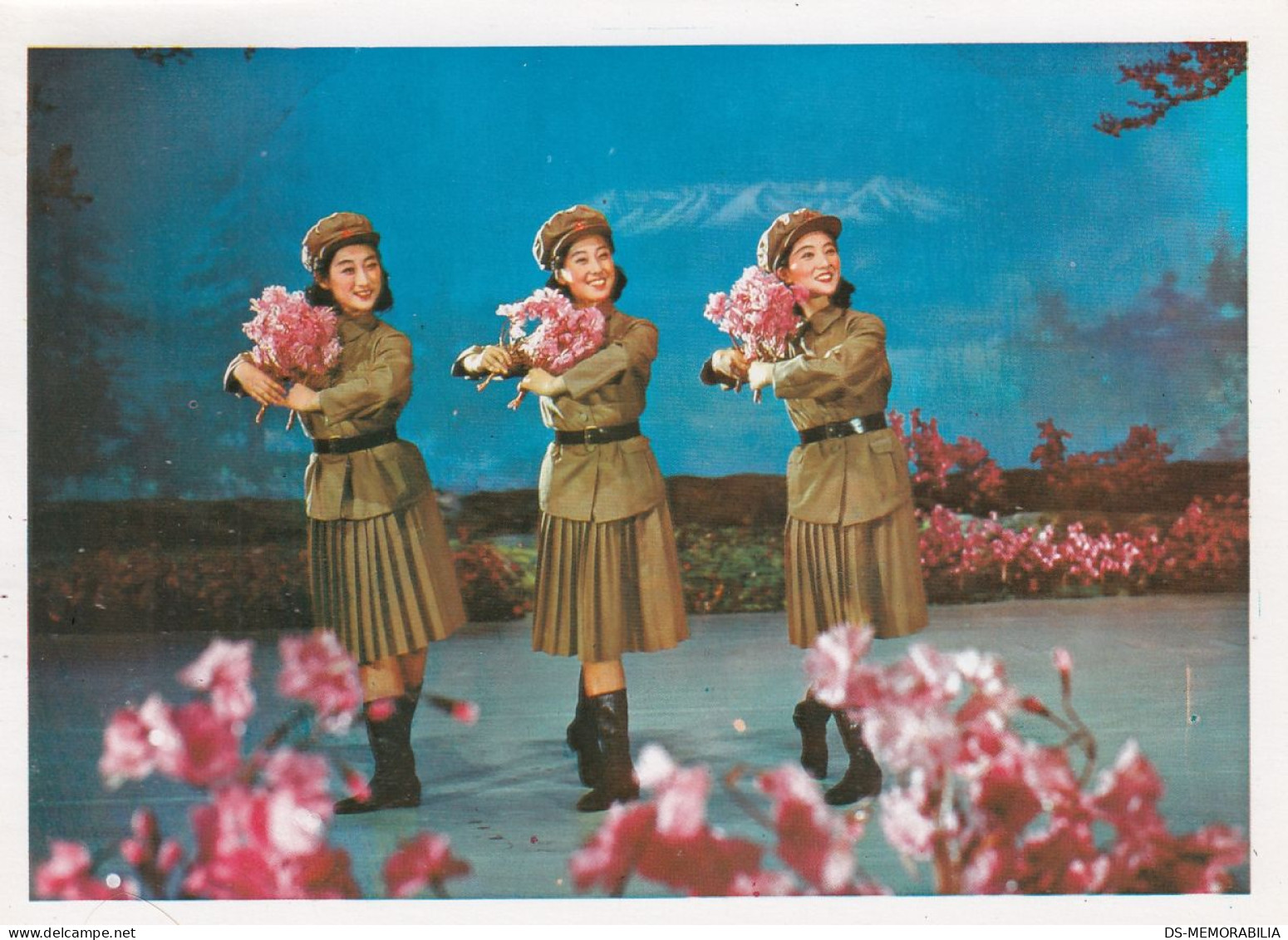 North Korea - Dance Azaleas Of The Homeland - Corée Du Nord