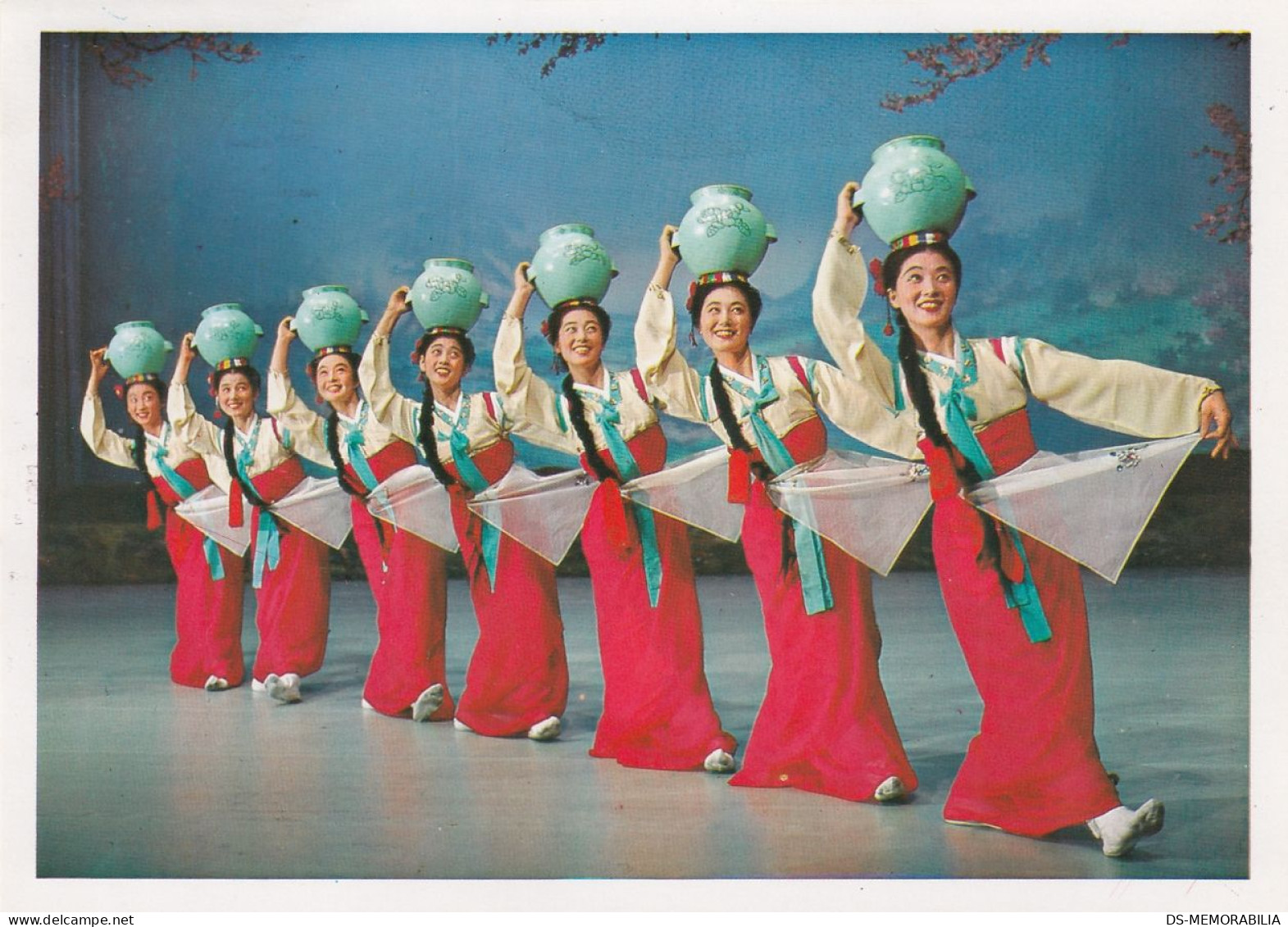 North Korea - Dance At A Wellspring - Corée Du Nord