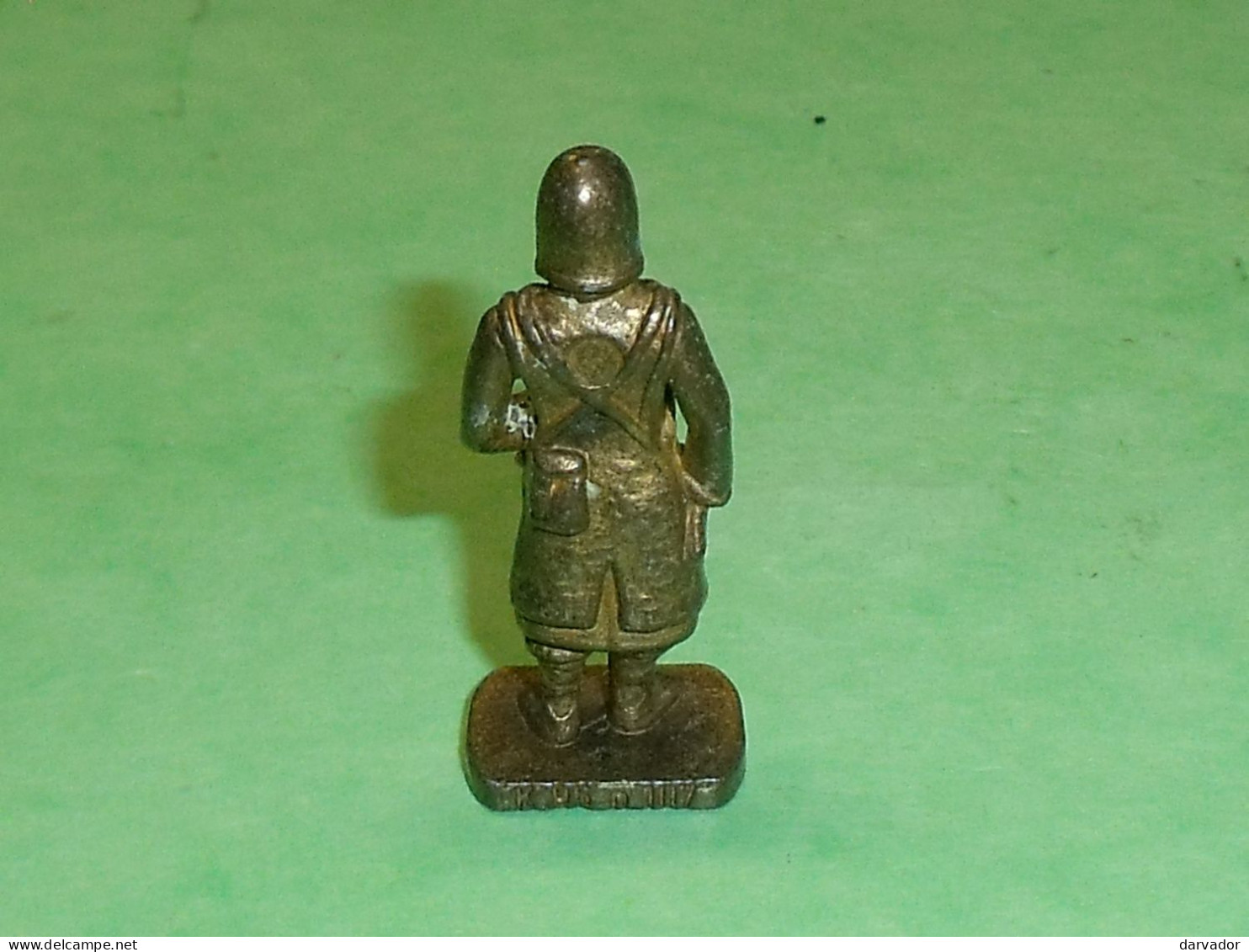 Kinder / Figurines En Métal : Hun1 I  TB116C - Metal Figurines