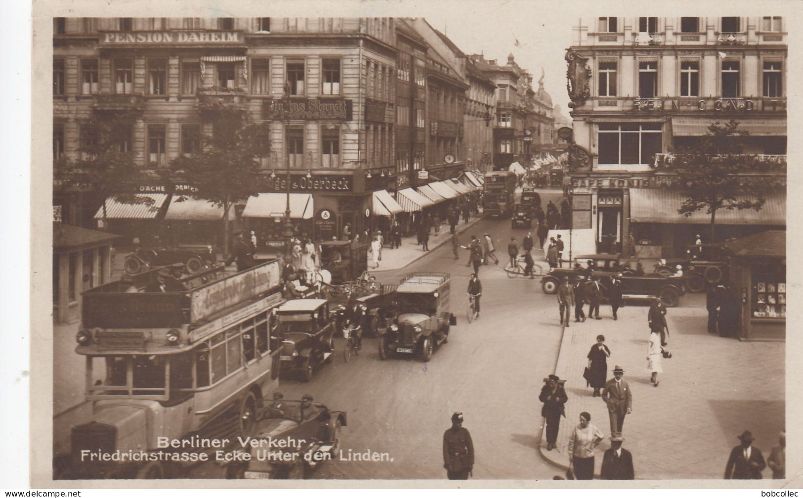 BERLIN: Berliner Verkehr - Friedrichstrasse Ecke Unter Den Linden - Friedrichshain