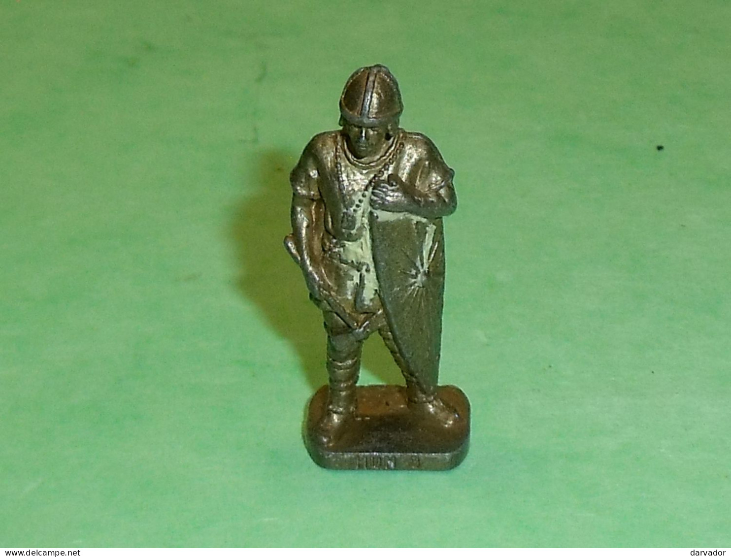Kinder / Figurines En Métal : Hun 3 R    TB116C - Figurillas En Metal