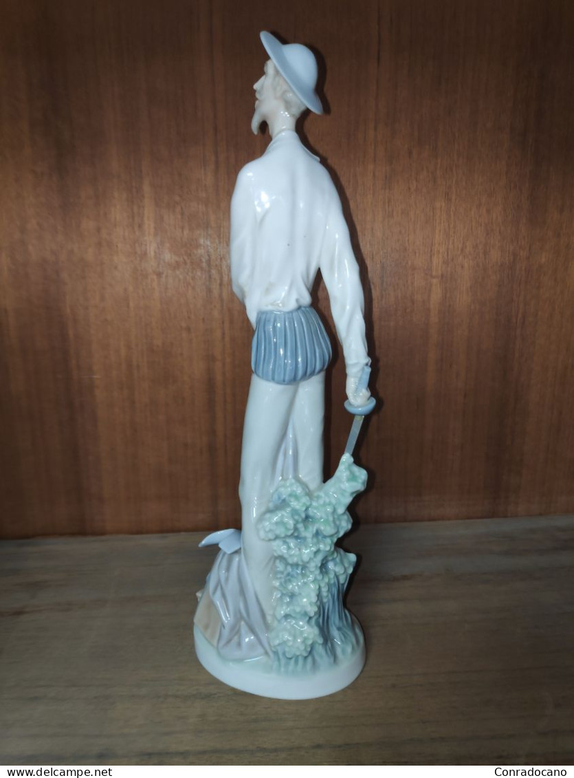 01004854 DON QUIJOTE ERGUIDO ¡¡BRILLO!! PORCELANA LLADRÓ. ¡¡MUY BUEN PRECIO!! - Lladro (ESP)