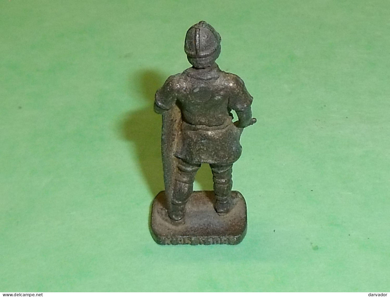 Kinder / Figurines En Métal : Hun 3   TB116E - Figurillas En Metal