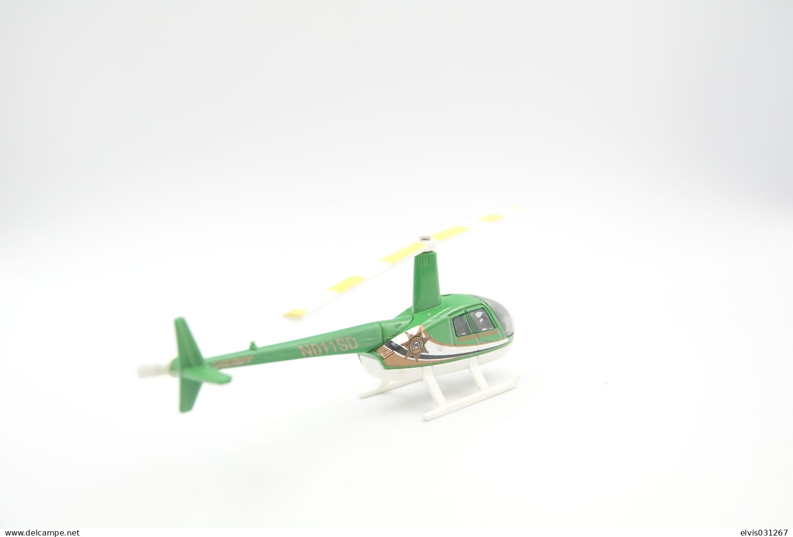 Matchbox Lesney M8194 Helicopter, Robinson R44, Issued 2007, Scale : 1/64 - Matchbox