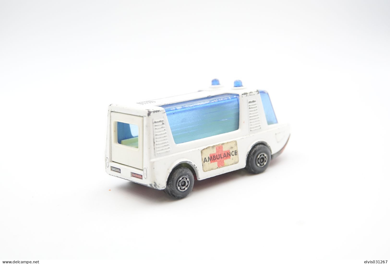 Matchbox Lesney MB46-B3 Stretcha Fetcha Ambulance, Issued 1972, Scale 1/64 - Matchbox (Mattel)