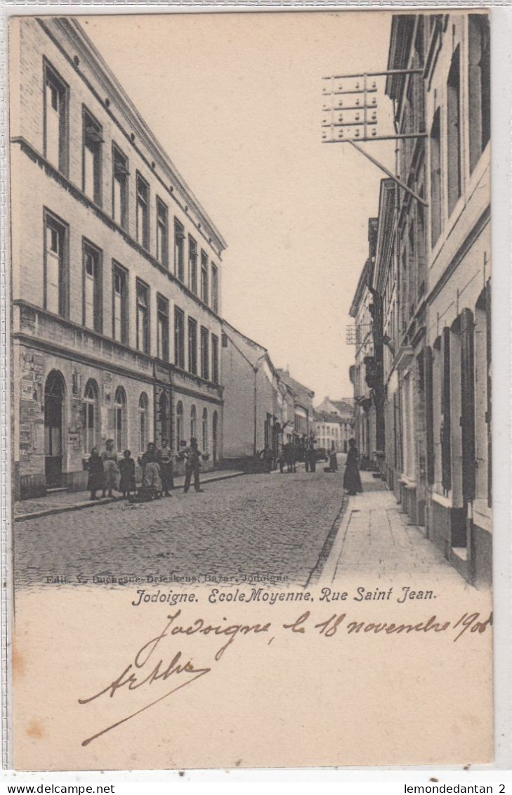 Jodoigne. Ecole Moyenne, Rue Saint-Jean. * - Jodoigne