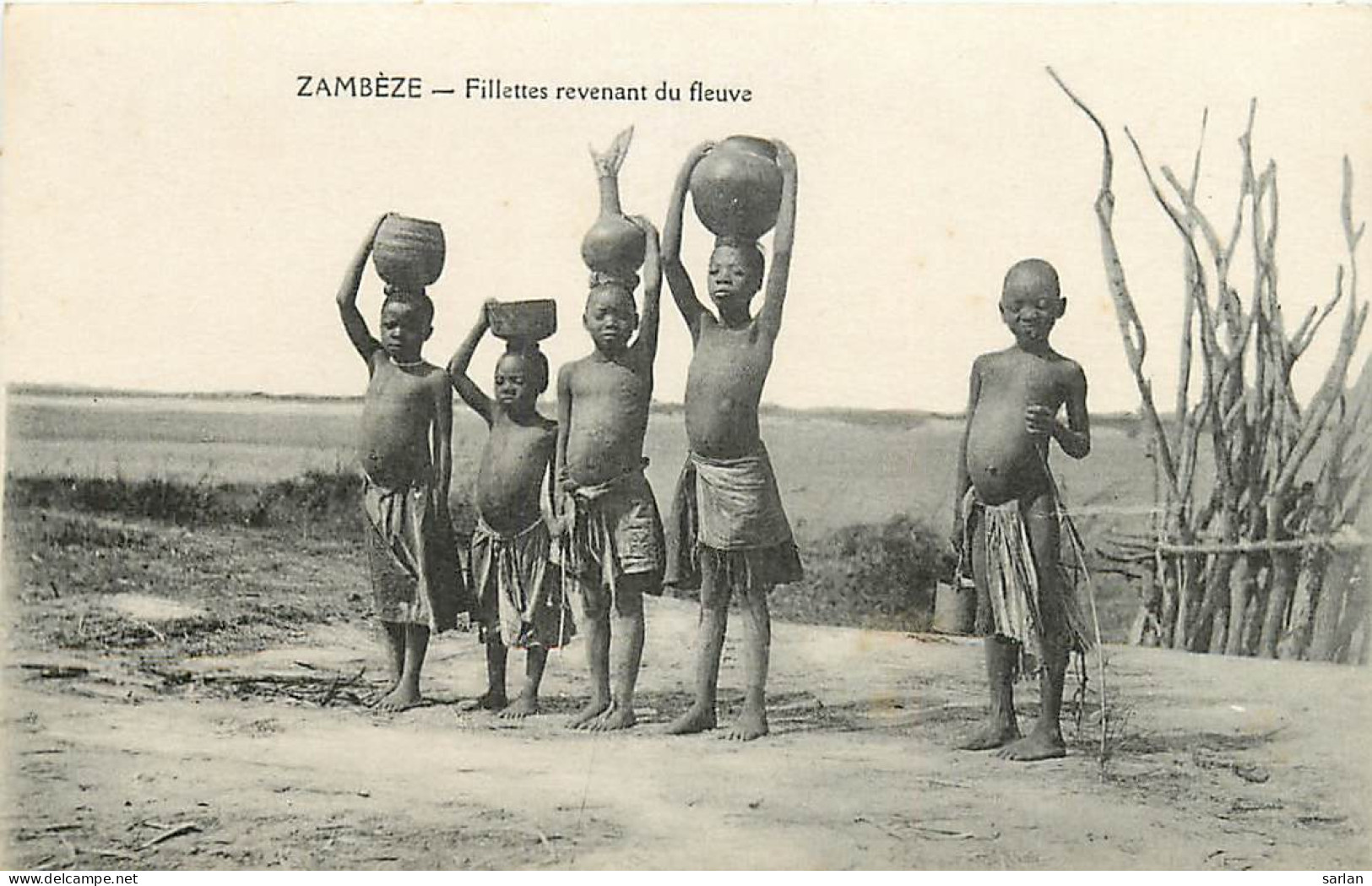 ZAMBEZE , Filettes Revenant Du Fleuve ,  * 312 90 - Sambia