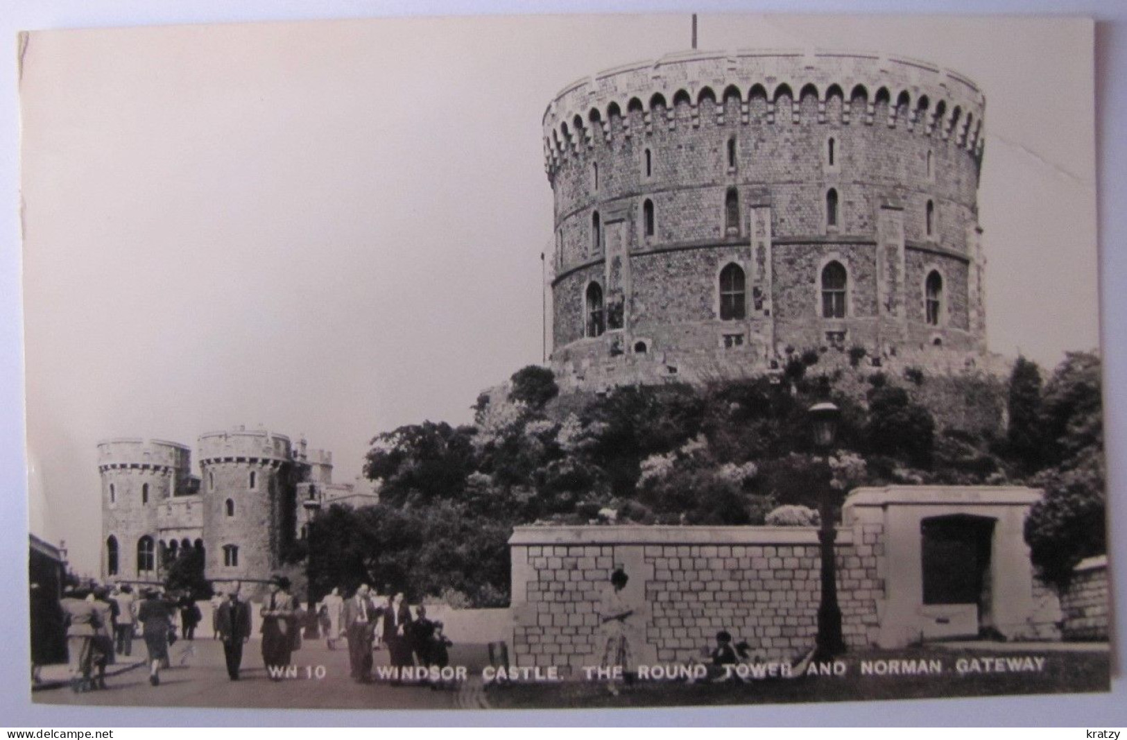 ROYAUME-UNI - ANGLETERRE - BERKSHIRE - WINDSOR - Castle - The Round Tower And Norman Gateway - 1959 - Windsor Castle