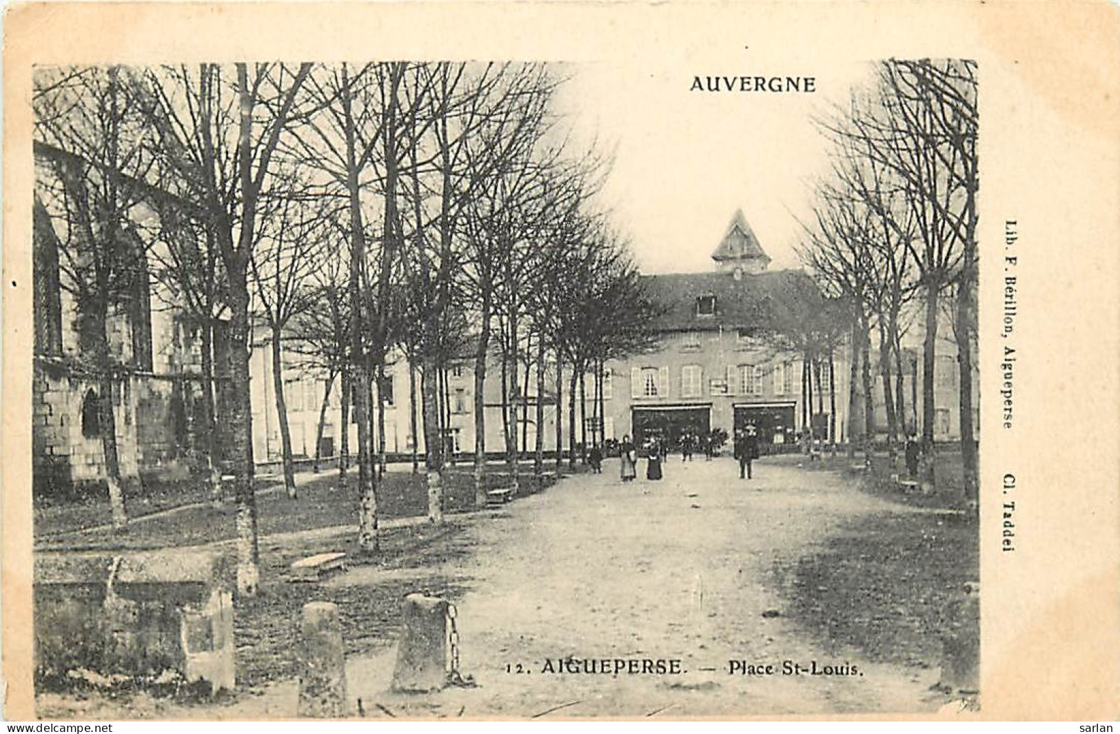 63 , AIGUEPERSE , Place St Louis , CF * 337 80 - Aigueperse