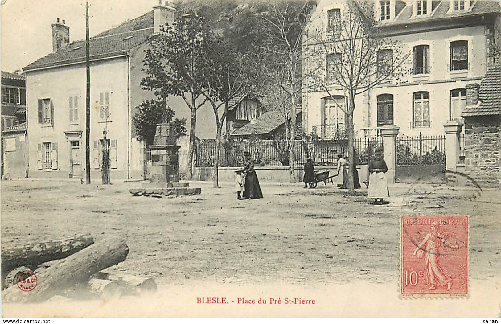 43 , BLESLE , Place Du Pre St Pierre , CF * 348 39 - Blesle