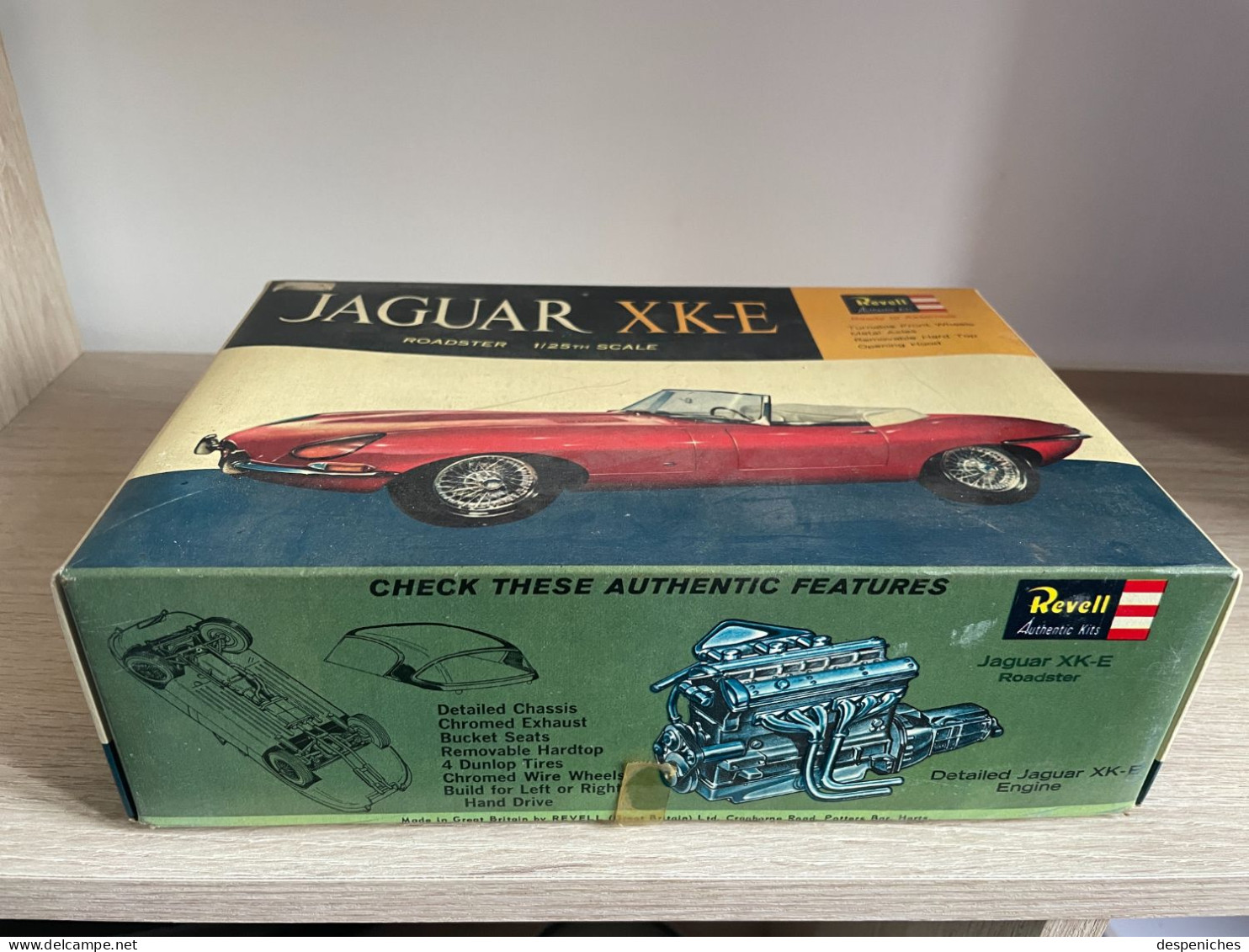 Maquette NEUVE Jaguar Type E XK-E Coupé Revell 1/25e, Intérieur Sous Blister - Cars