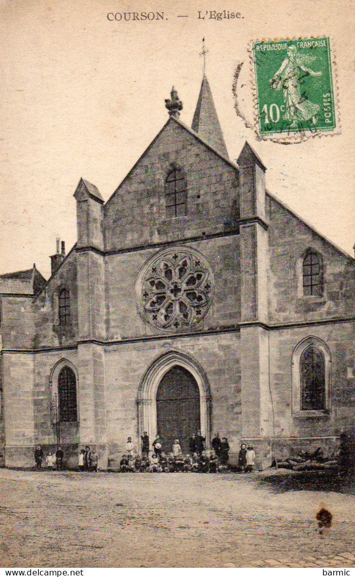 COURSON, L EGLISE, ENFANTS REF 13521 VOL - Courson-les-Carrières