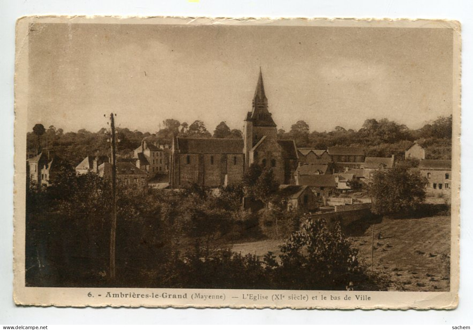 53 AMBRIERES Le GRAND Quartier De L'Eglise Bas De La Ville écrite Du Bourg En 1949   D15 2022 - Ambrieres Les Vallees