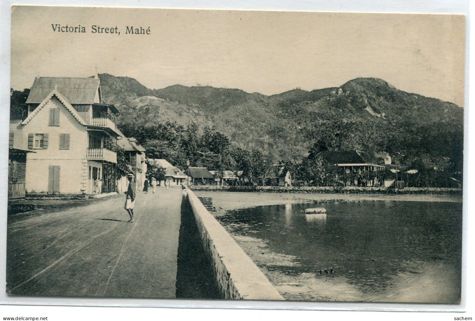 ILES SEYCHELLES MAHE  Victoria Street Maisons S.S Ohashi Photographer Seychelles  1910   D17 2022 - Seychelles