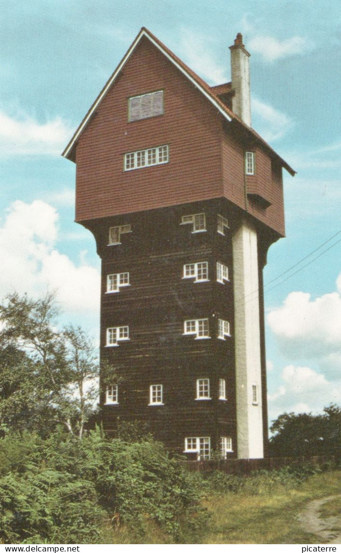 "The House In The Clouds",Thorpeness -built 1920s To Hide An Obsolete Water Storage Tank,nr. Aldeburgh (F.W.Pawsey 114) - Wassertürme & Windräder (Repeller)