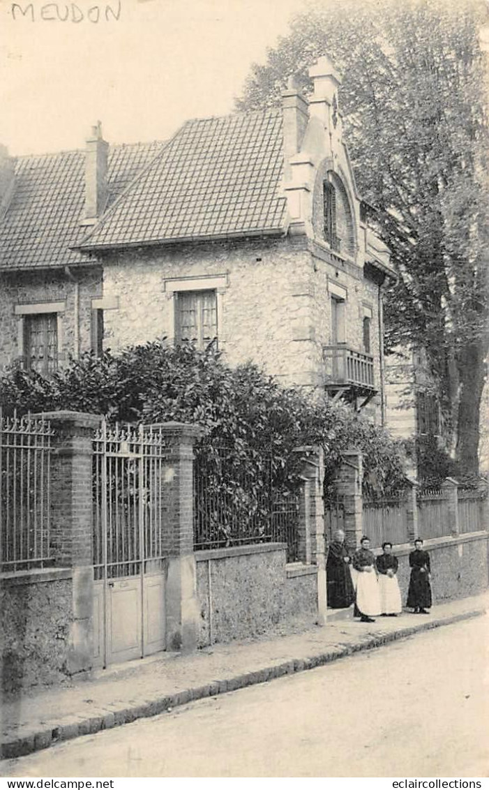 Meudon       92        Une Villa   5 Rue Léon Bollée    (voir Scan) - Meudon