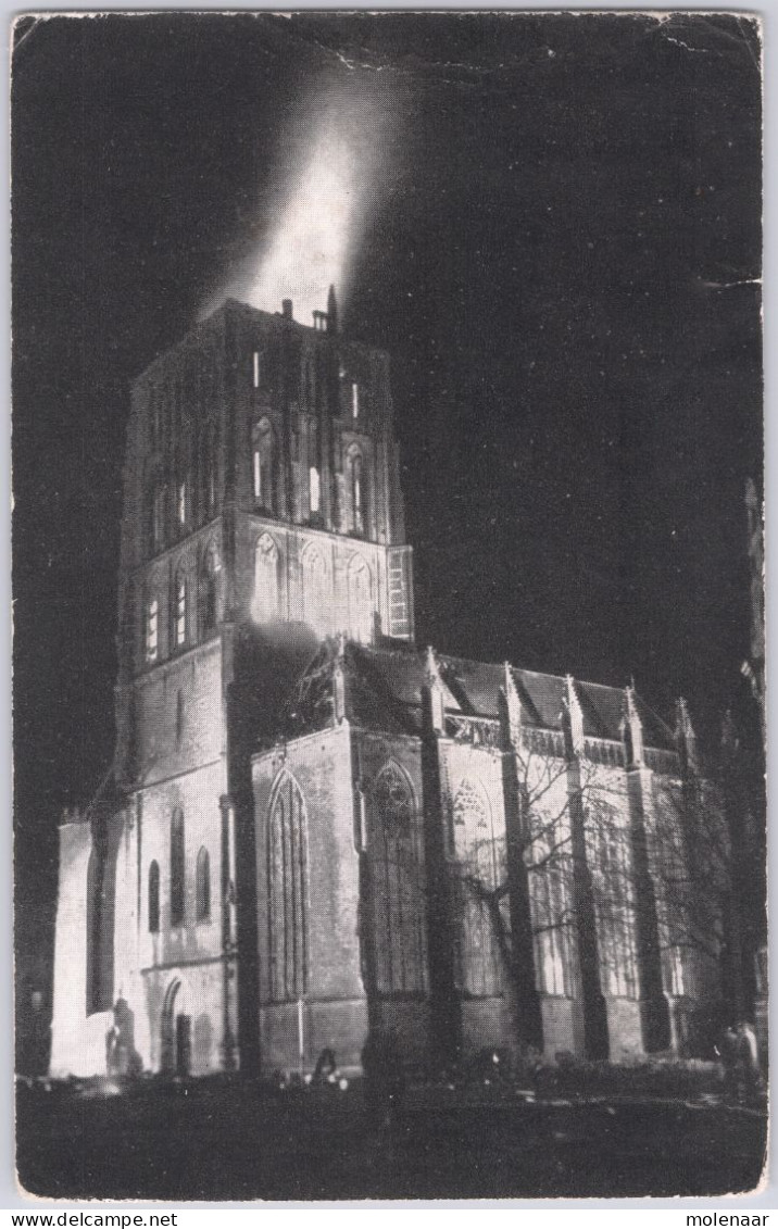 Postkaarten > Europa > Nederland > Gelderland > Zutphen St. Walburgkerk Brand 1948 Ongebruikt (13567) - Zutphen