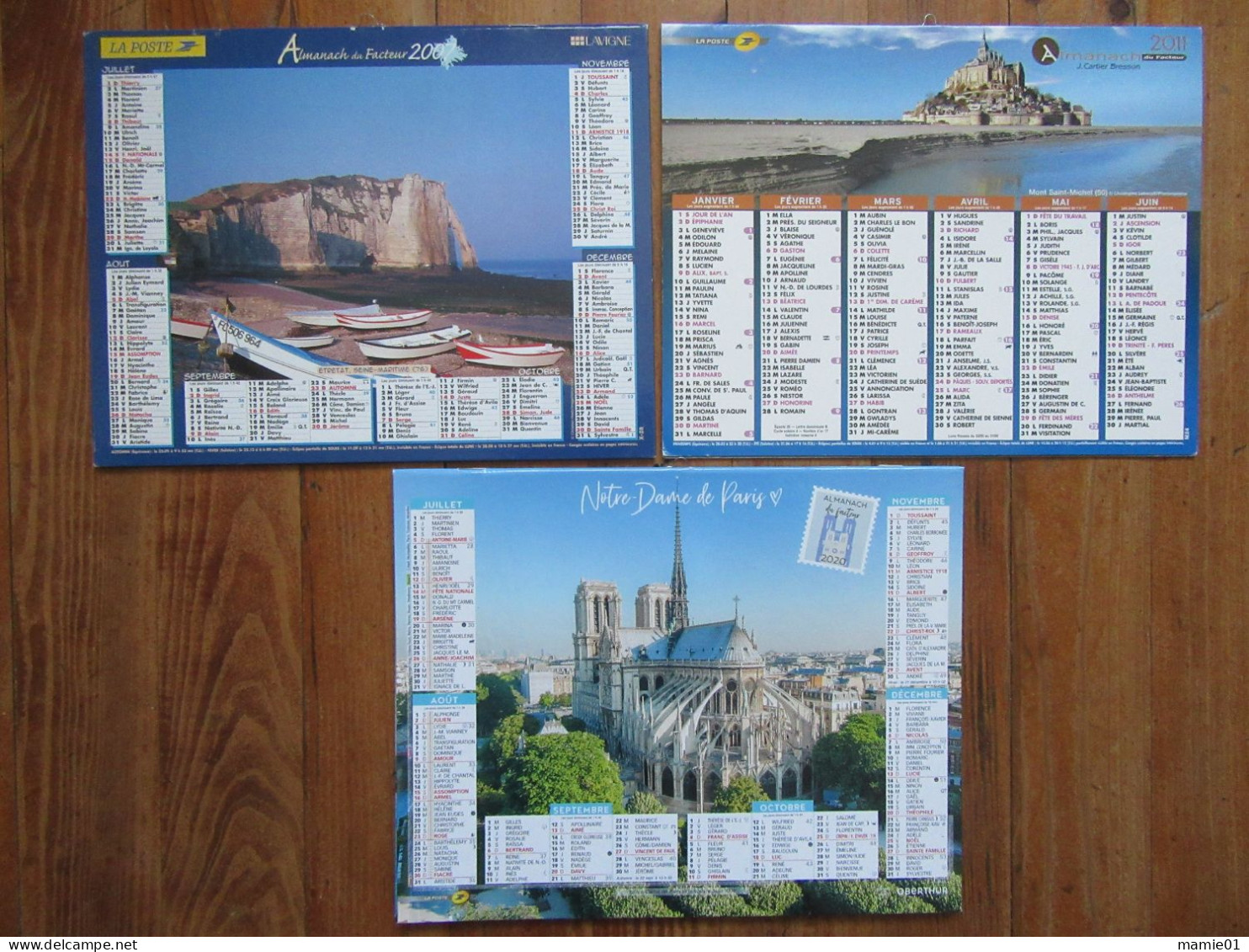 Lot De 3 Calendriers Des PTT   De L'Ain  Almanach Du Facteur     Notre Dame De Paris, Etretat, Mont Saint Michel - Grossformat : 2001-...