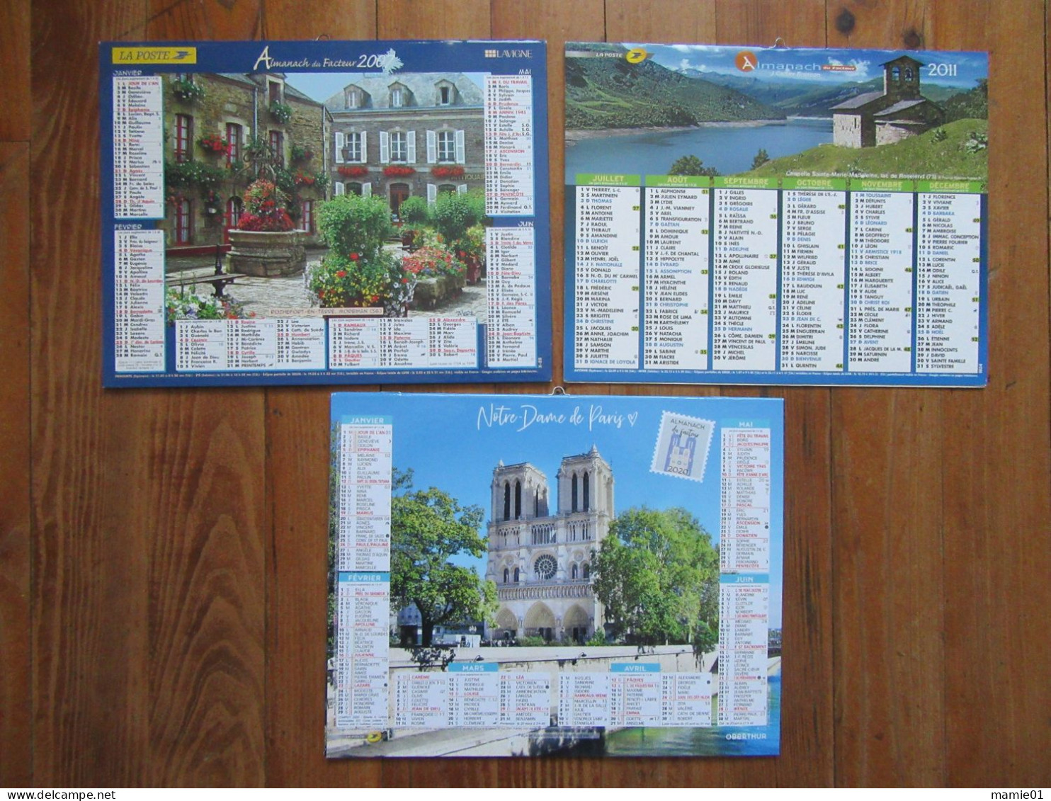 Lot De 3 Calendriers Des PTT   De L'Ain  Almanach Du Facteur     Notre Dame De Paris, Etretat, Mont Saint Michel - Grand Format : 2001-...