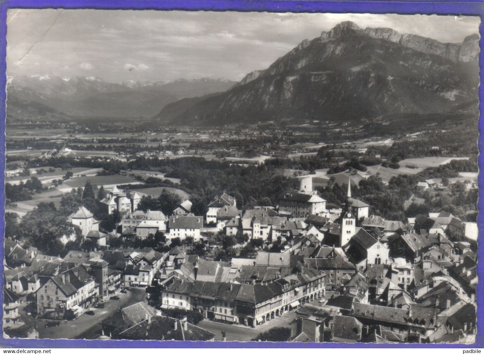 Carte Postale 74. La Roche-sur-Foron  Vue Aérienne  Très Beau Plan - La Roche-sur-Foron