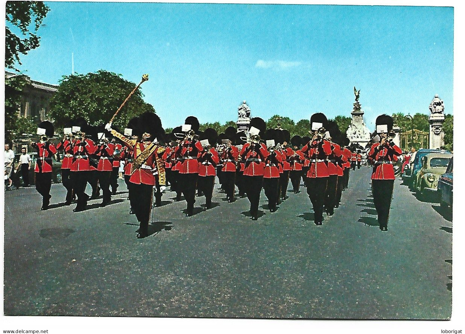 GUARD'S BAND LEAVING BUCKINGHAM PALACE.-  LONDRES.- ( REINO UNIDO ). - Buckingham Palace